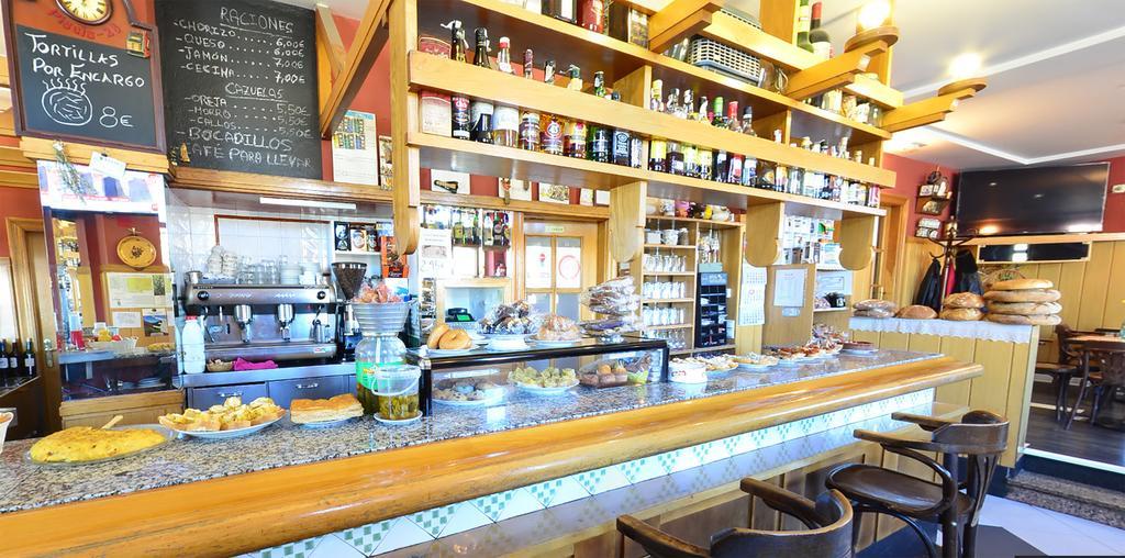 فندق Hostal Bar Stop Velilla del Rio Carrion المظهر الخارجي الصورة