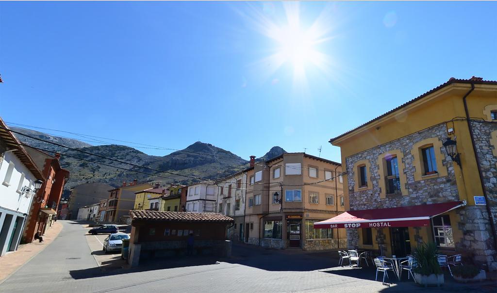 فندق Hostal Bar Stop Velilla del Rio Carrion المظهر الخارجي الصورة