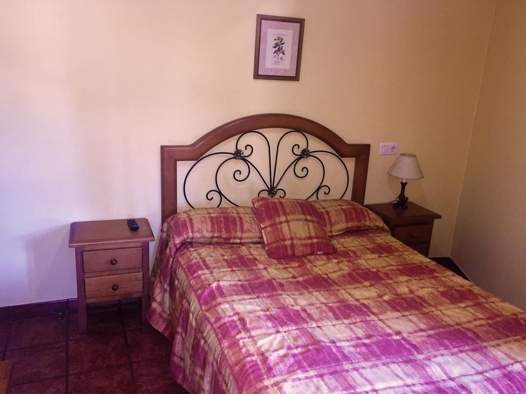 فندق Hostal Bar Stop Velilla del Rio Carrion المظهر الخارجي الصورة